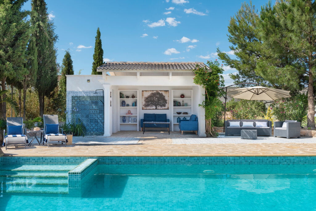 Swimming pool of La Esperanza Granada