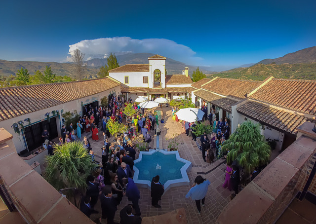La Esperanza Granada is one of the most ideal wedding venues in Granada because of its location and beauty.